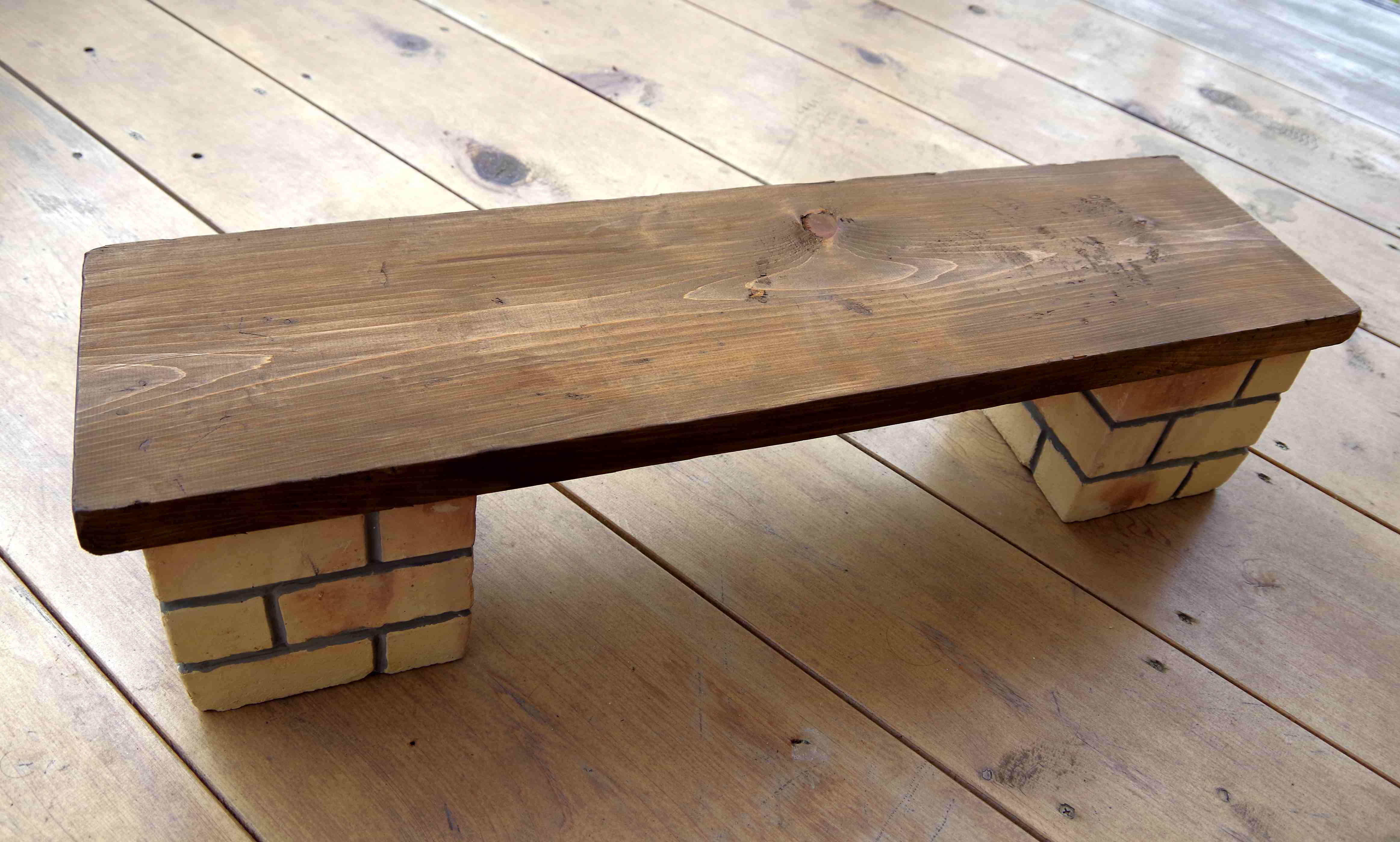 古材+レンガのテーブル